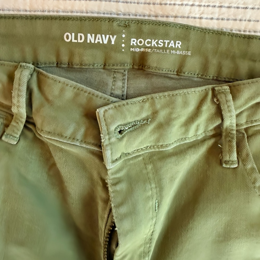 Old Navy Rockstar Olive Utility Skinny Pants - Picture 2 of 4